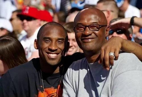 图赫尔：贝林厄姆被换下时很沮丧？因为他有一张黄牌（图赫尔解释贝林厄姆被换不悦：因已身背黄牌）