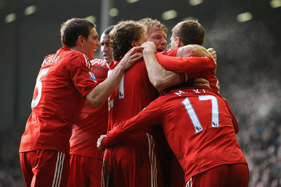 TA：孔帕尼相较图赫尔谦逊很多，不会对高层、球员评头论足（TA：孔帕尼较图赫尔更谦逊，不会对高层和球员指指点点）