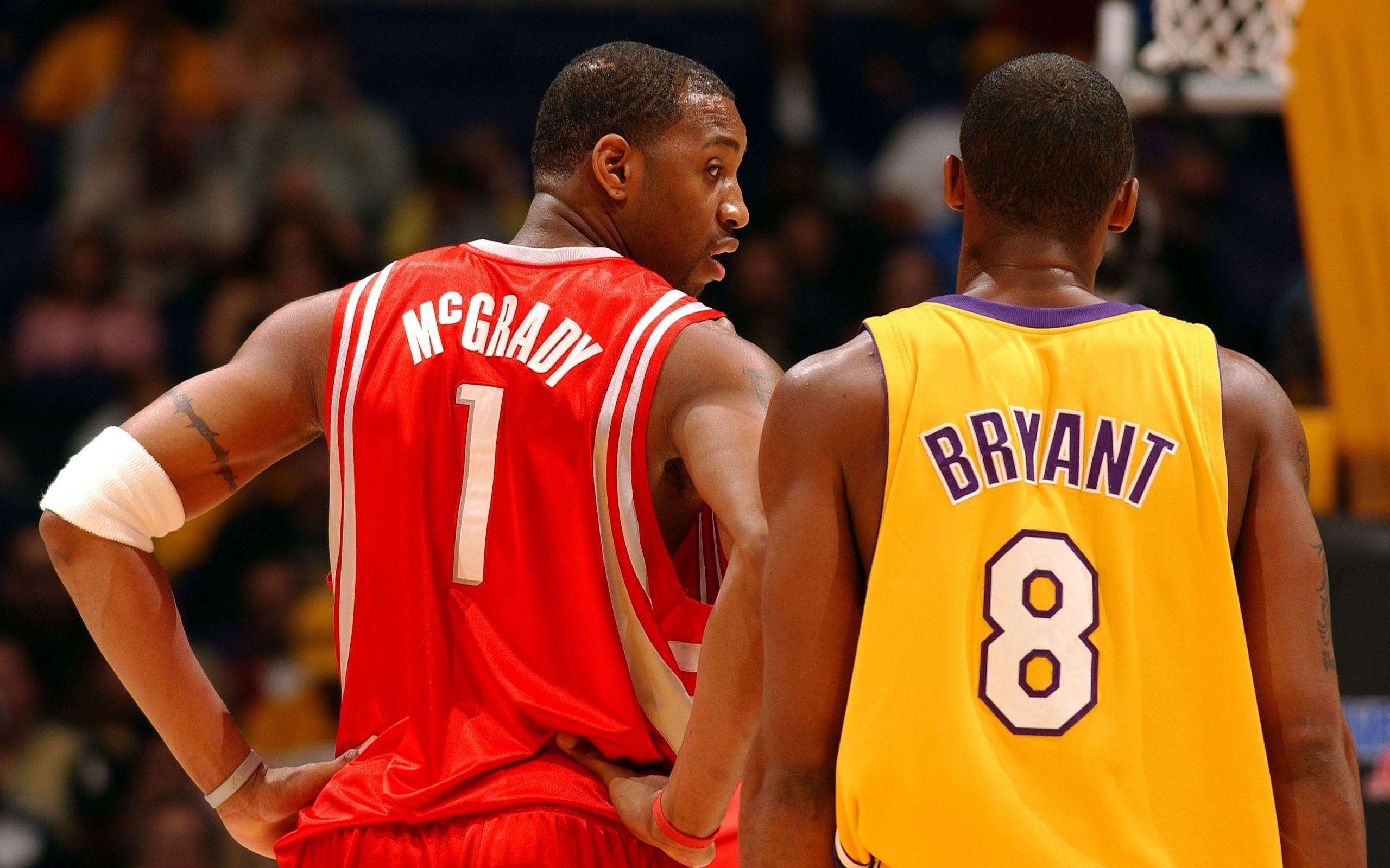 2次，阿劳霍是欧冠改制以来染红次数并列最多的巴萨球员（欧冠改制后，阿劳霍两次染红，追平巴萨队内最多纪录）