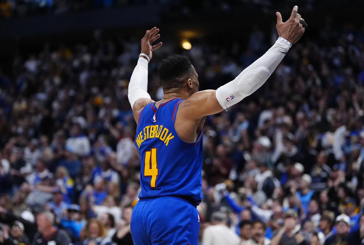 全网首发，足球纪录电影《决战梭鱼湾》明日12：00登陆爱奇艺（足球纪录电影《决战梭鱼湾》将于明日12：00独家登陆爱奇艺）