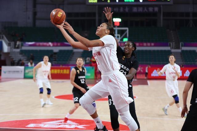 巴萨官方：拉什福德已从流感中康复，并参加了周日的训练（巴萨官宣：拉什福德流感痊愈，周日已回归训练）