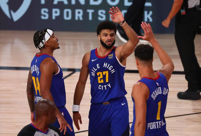 记者：西海岸下周二在杭州集结，杭州备战期间要踢一场热身赛（西海岸队下周二杭州会合，驻杭备战期间将进行一场热身赛）